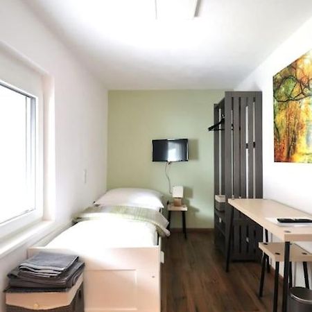 Schickes Zimmer Mit Top-Ausstattung In Idealer Lage Feldkirch Exterior photo