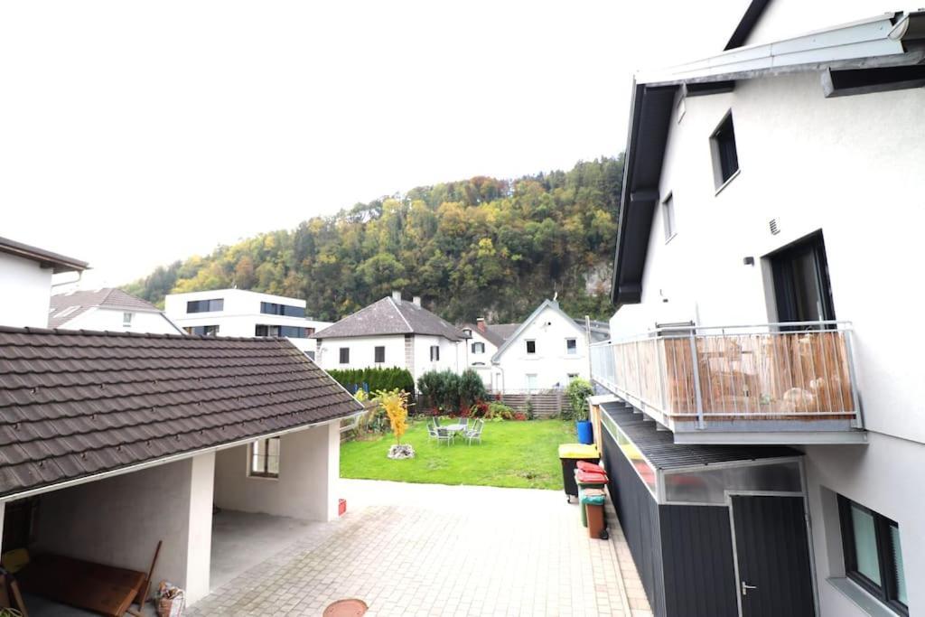 Schickes Zimmer Mit Top-Ausstattung In Idealer Lage Feldkirch Exterior photo