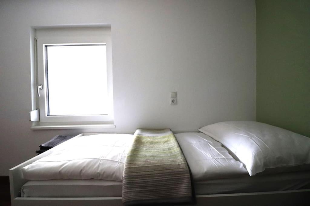 Schickes Zimmer Mit Top-Ausstattung In Idealer Lage Feldkirch Exterior photo
